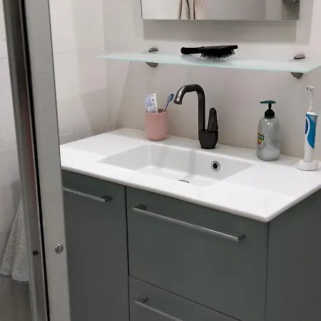 Daire Style Loft Avec Jacuzzi A 150m De La