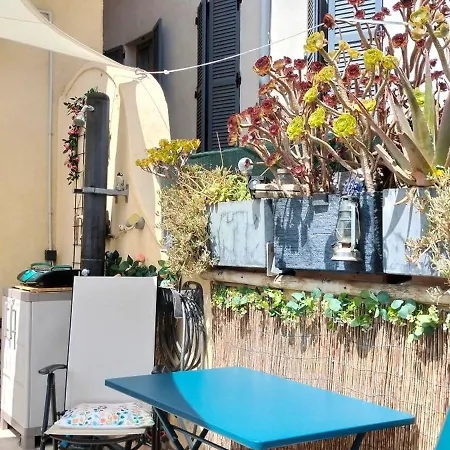 Style Loft Avec Jacuzzi A 150m De La Appartamento
